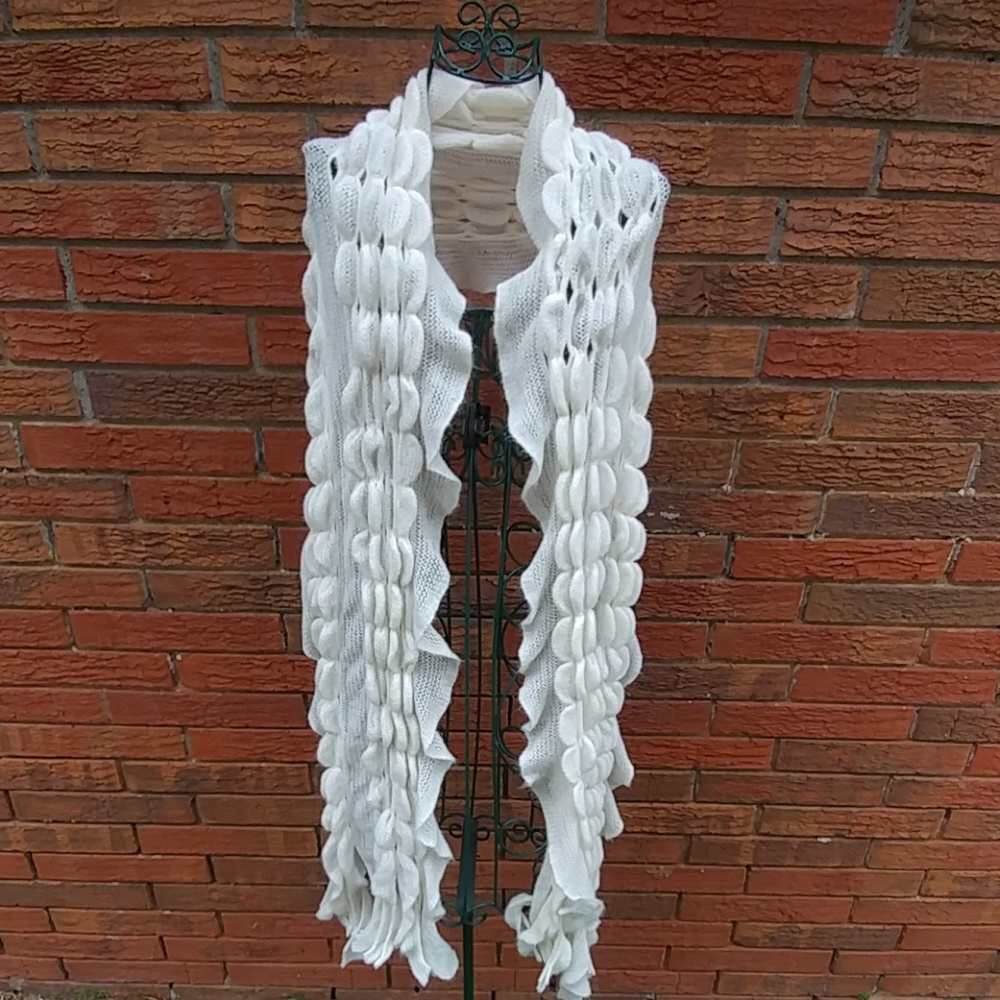Scarfs - Picture 2 of 6